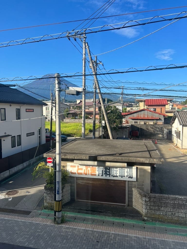 WhatsApp Image 2025-11-13 at 18.09.49 (5)